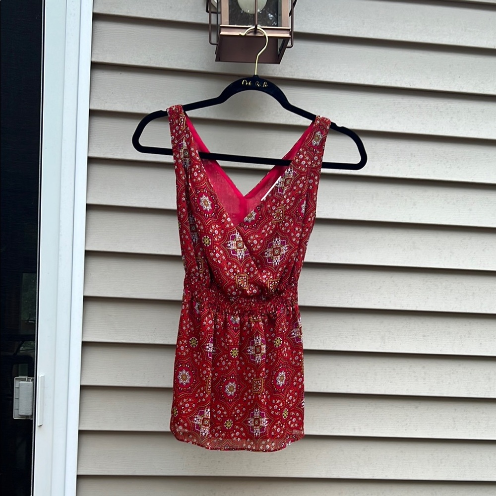Red Sleeveless Women's Top